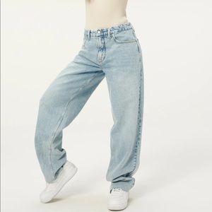 Good American - brand new Good 90s loose jeans